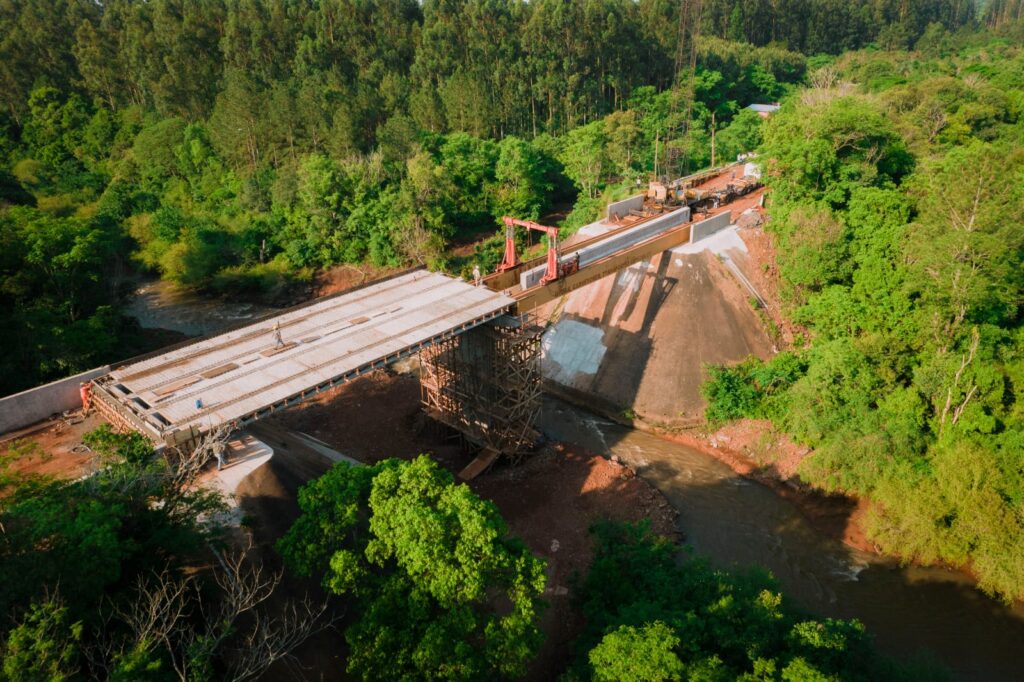 Nuevo puente sobre el Cuña Pirú: Las obras están en la etapa final